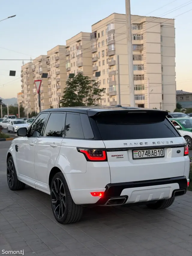 Land Rover Range Rover Sport 2015 · 3.0 AT