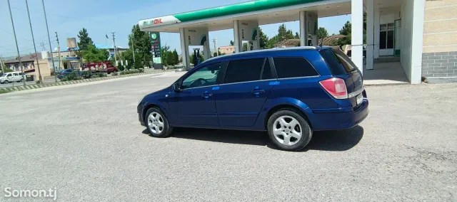 Opel Astra H 2007 · 1.8 MT