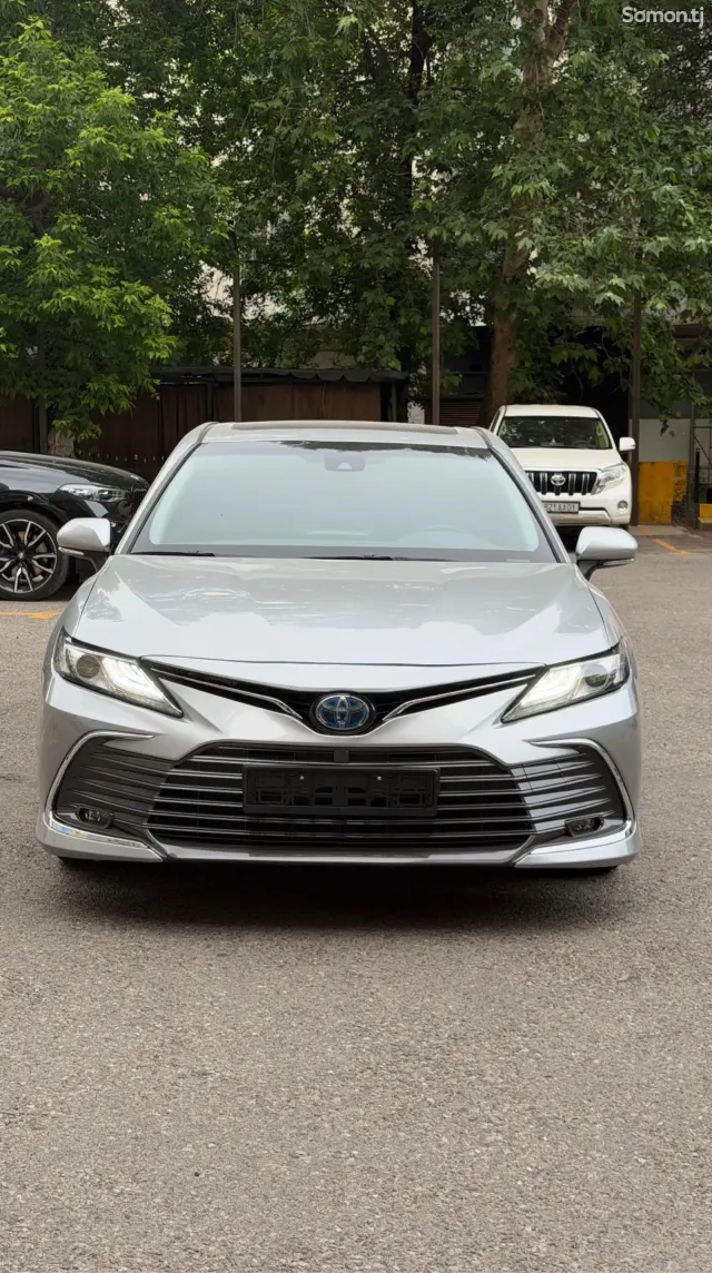 Toyota Camry 2022 · 2.5 AT