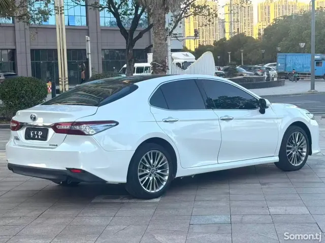 Toyota Camry 2019 · 2.5 AT