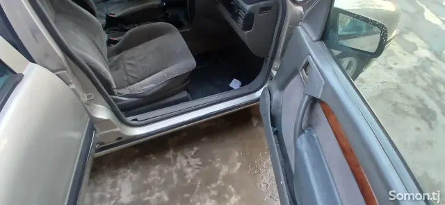 Opel Vectra A 1993 · 1.8 MT