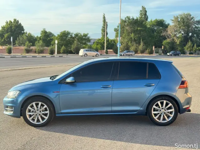Volkswagen Golf 2015 · 2.0 AT