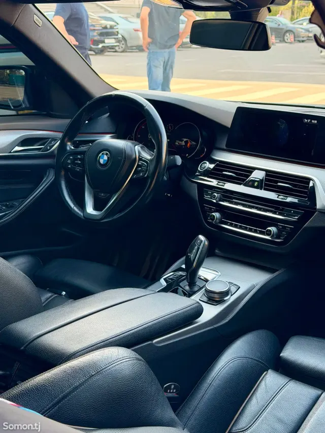 BMW 5 series 2017 · 2.0 AT