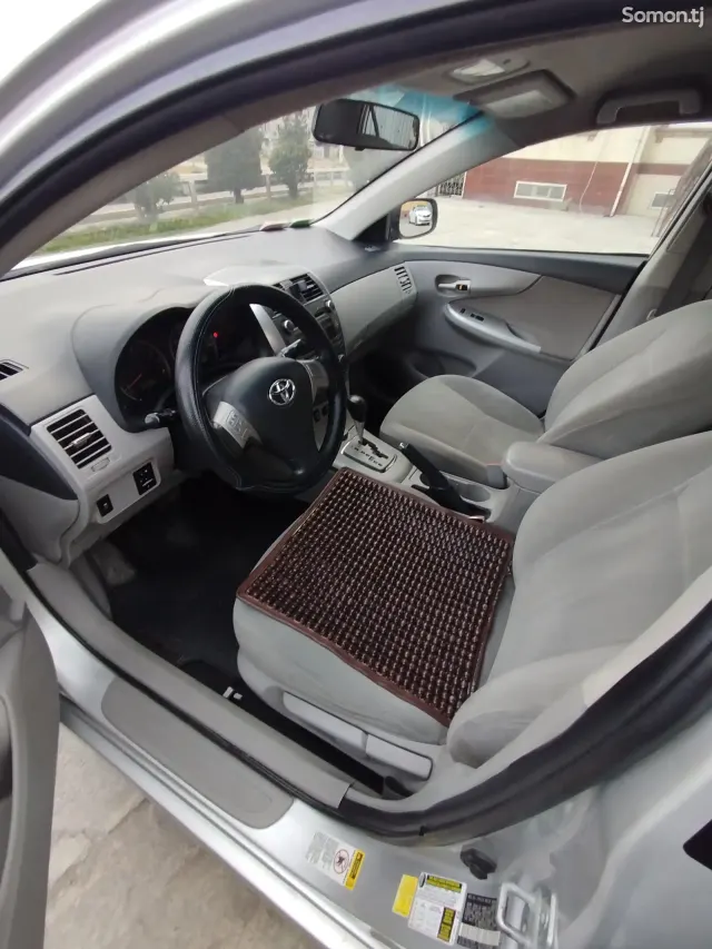Toyota Corolla 2011 · 1.8 AT