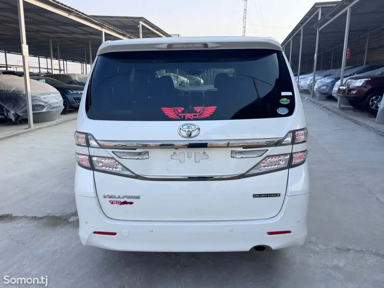 Toyota Vellfire 2014 · 2.4 AT