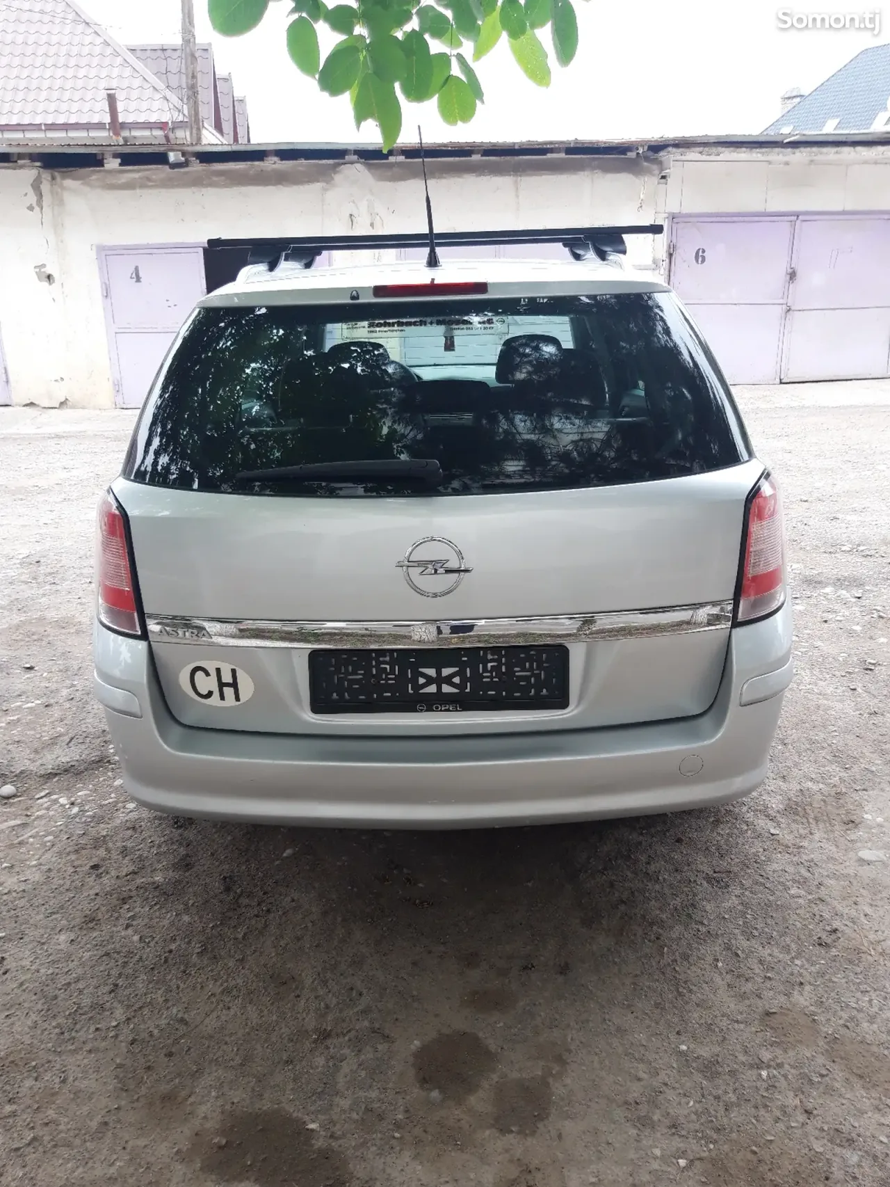 Opel Astra H 2008 · 1.6 MT