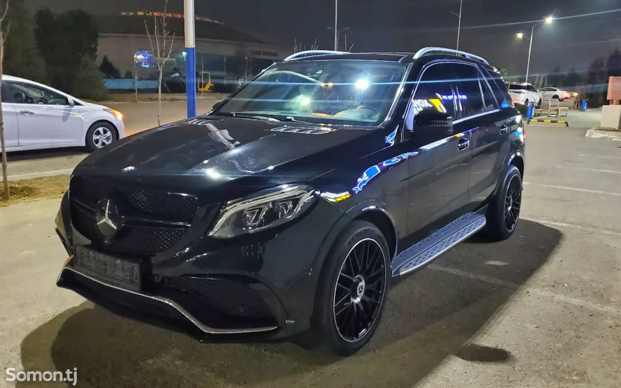 Mercedes-Benz ML class 2012 · 3.5 AT