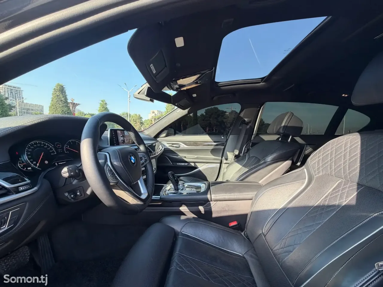 BMW 7 series 2016 · 3.5 AT