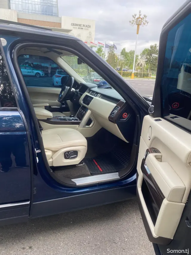 Land Rover Vogue 2013 · 3.0 AT