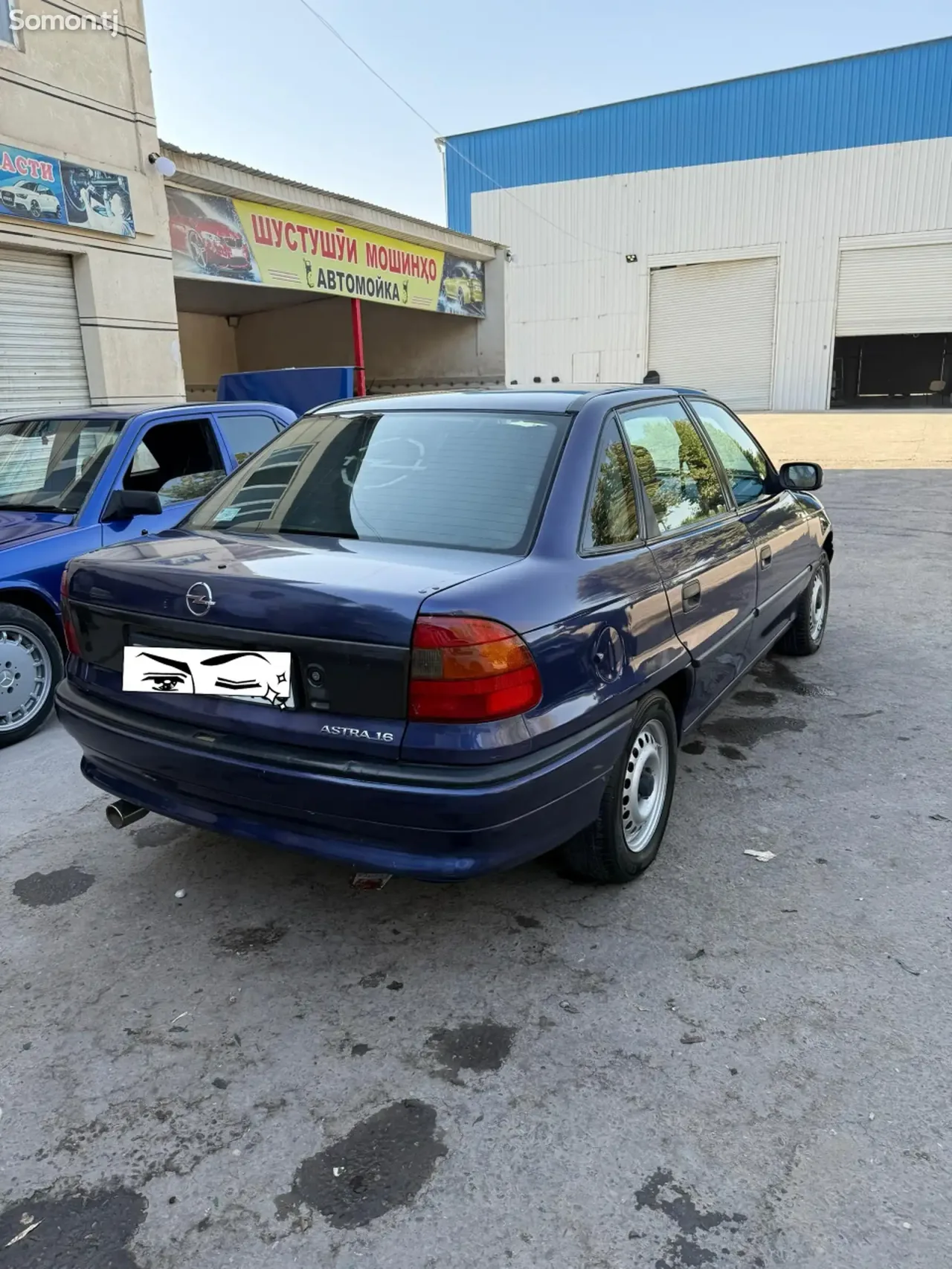 Opel Astra F 1995 · 1.6 MT