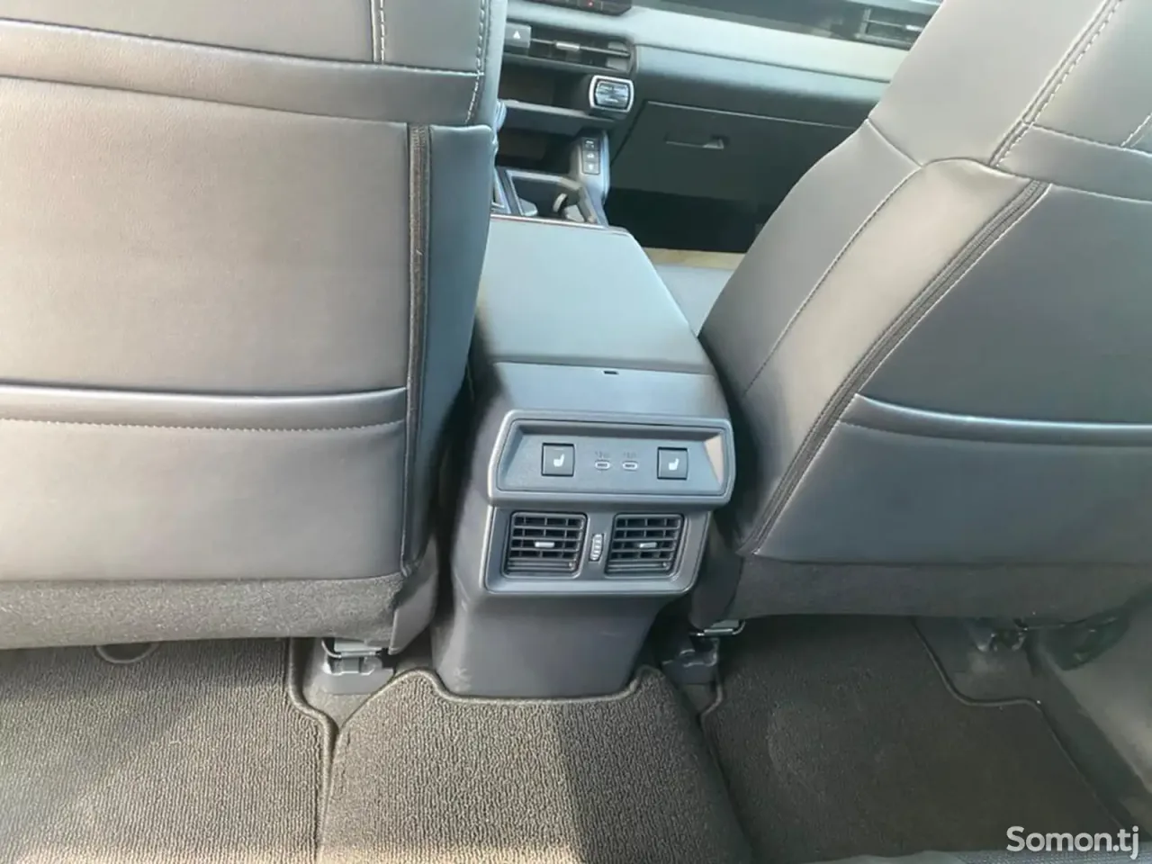 Toyota RAV 4 2026 · 2.5 AT