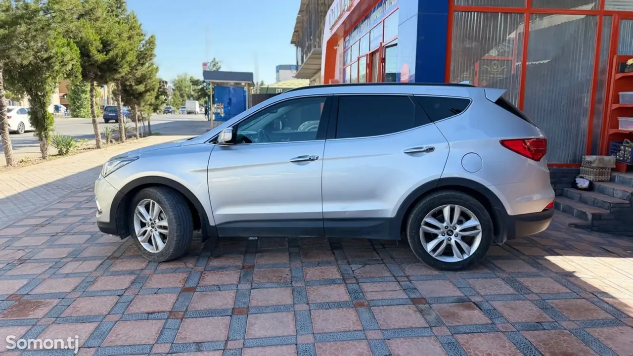 Hyundai Santa Fe 2016 · 2.0 AT