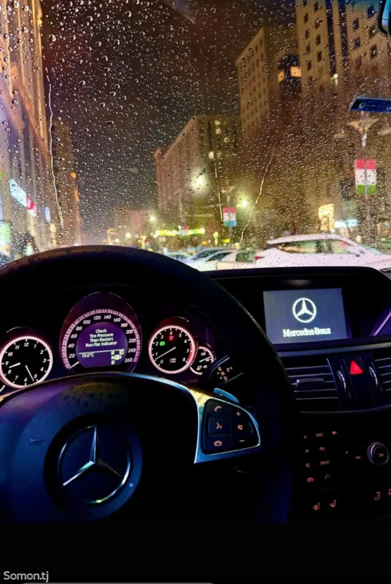 Mercedes-Benz E class 2012 · 3.5 AT