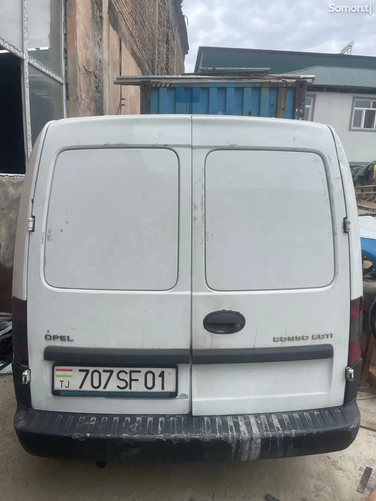 Opel Combo 2010 · 1.4 MT