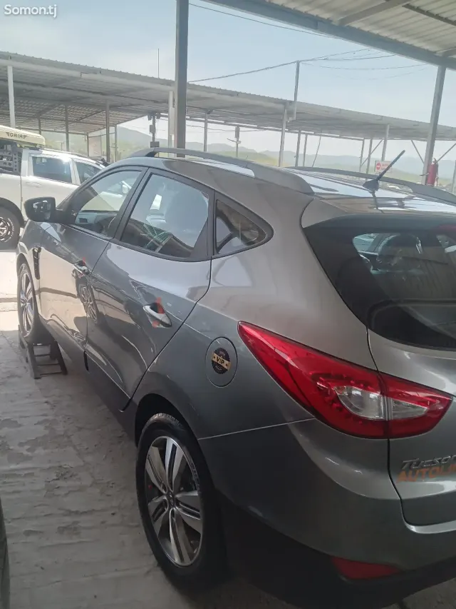 Hyundai Tucson 2014 · 2.0 AT