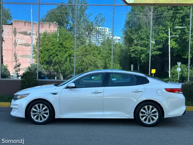 Kia Optima 2018 · 2.4 AT