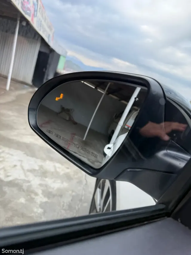 Kia K5 2016 · 2.0 AT