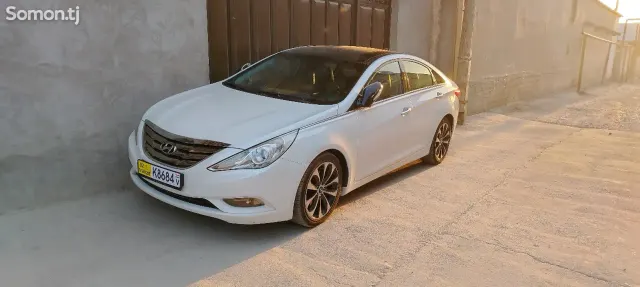 Hyundai Sonata 2010 · 2.0 AT