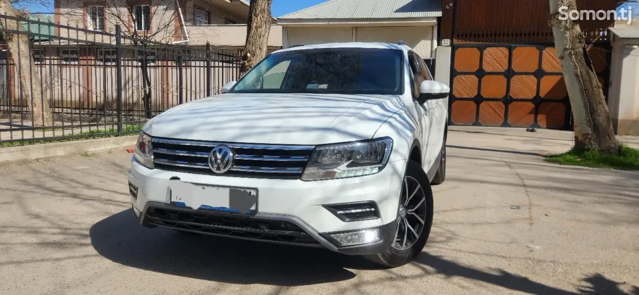 Volkswagen Tiguan 2021 · 2.0 AT