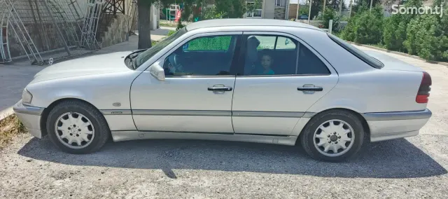 Mercedes-Benz C class 2000 · 1.8 MT