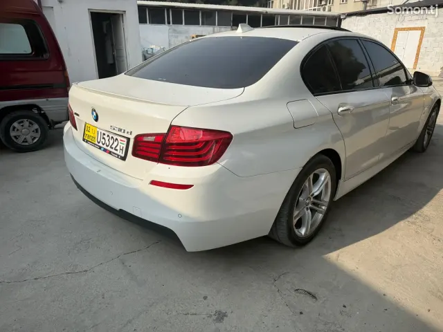 BMW 5 series 2016 · 3.0 AT