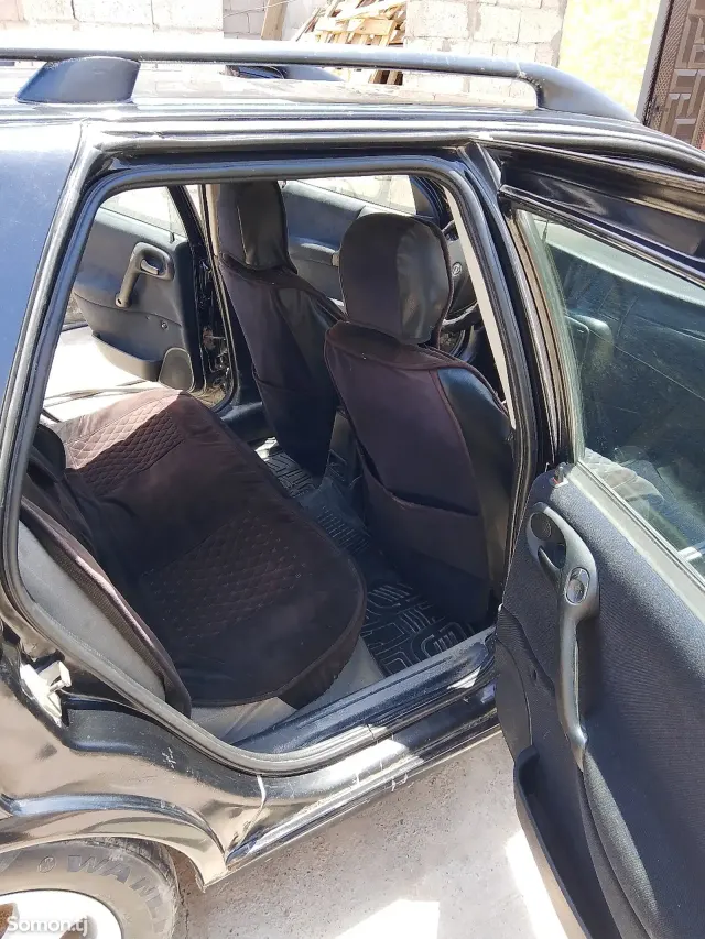 Opel Vectra B 1996 · 1.6 MT