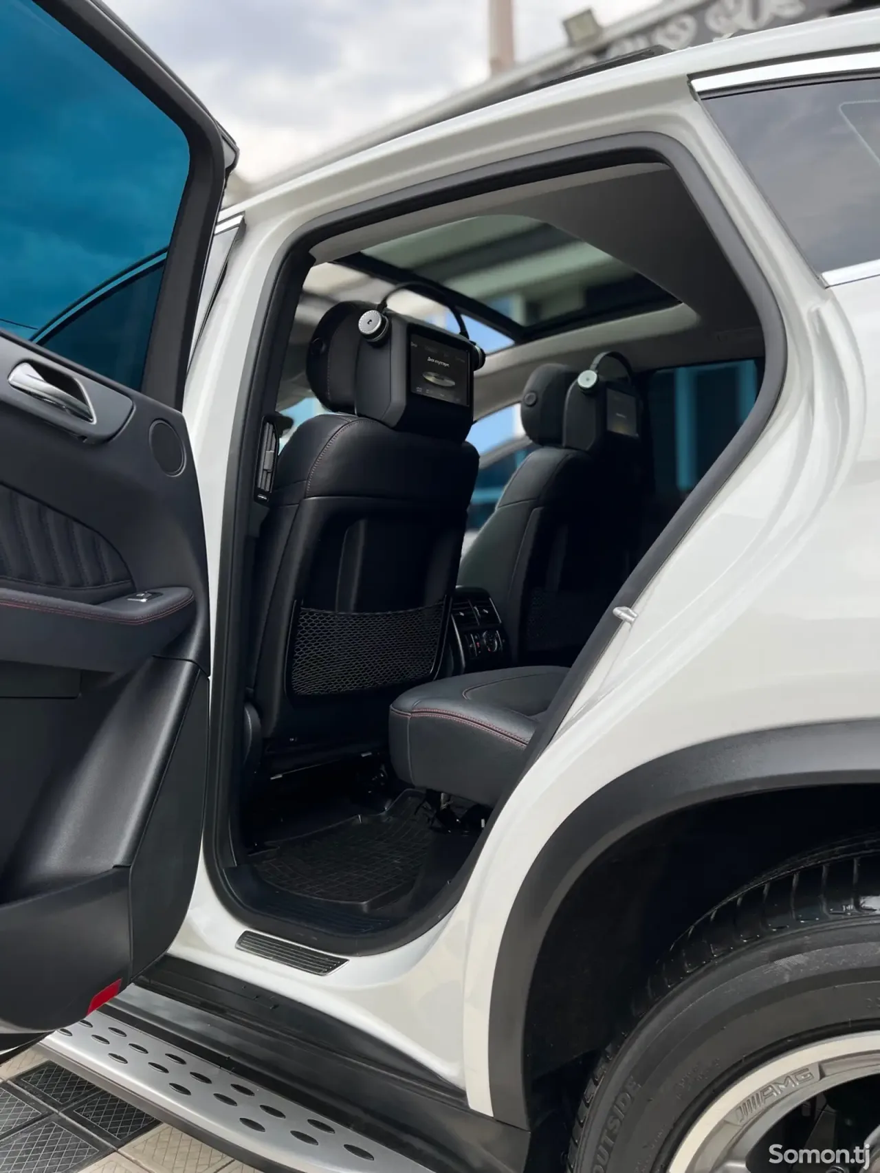 Mercedes-Benz GLE class 2017 · 3.5 AT