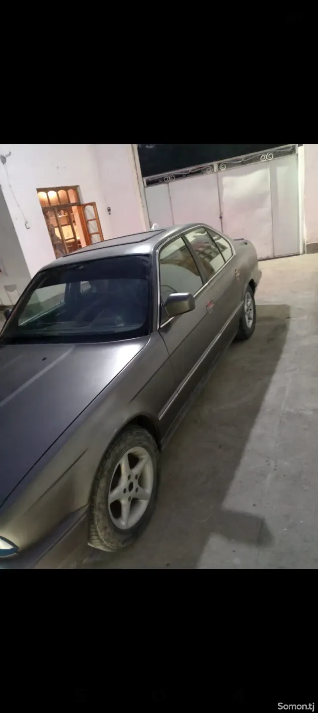BMW 5 series 1989 · 3.2 AT