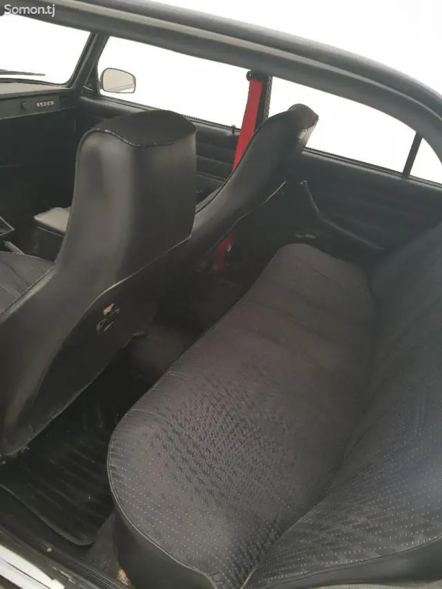 Lada (ВАЗ) 2107 2009 · 1.7 MT