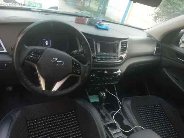 Hyundai Tucson 2017 · 2.0 AT