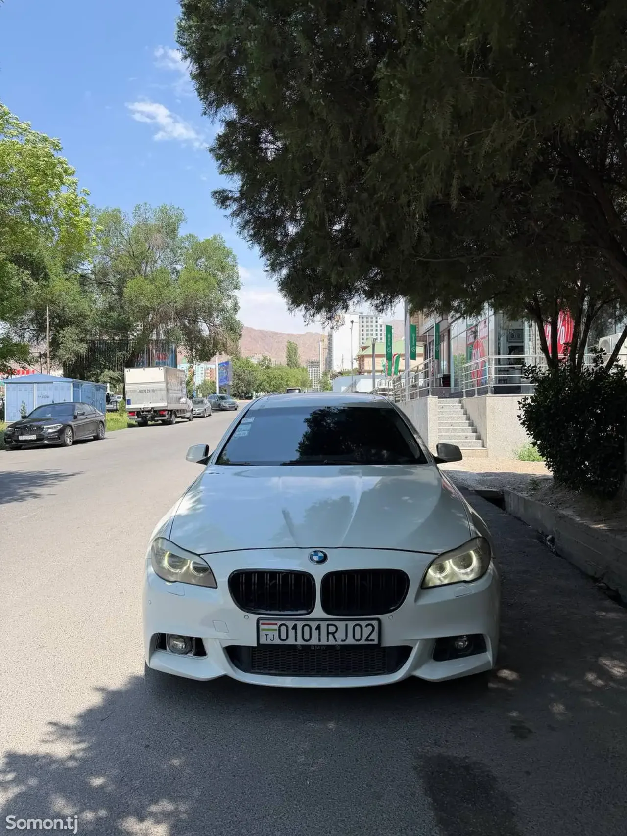 BMW 5 series 2012 · 2.0 AT