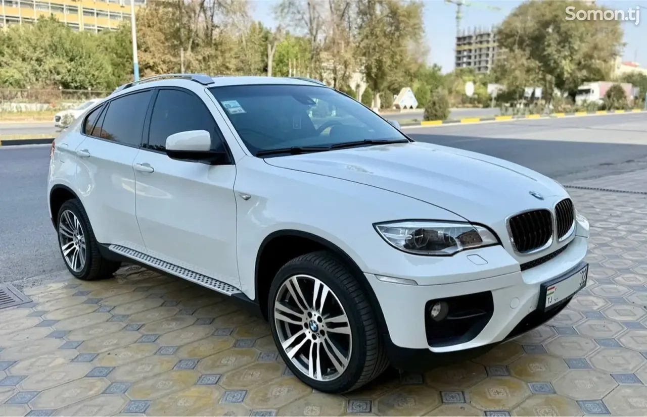 BMW X6 2013 · 4.0 CVT