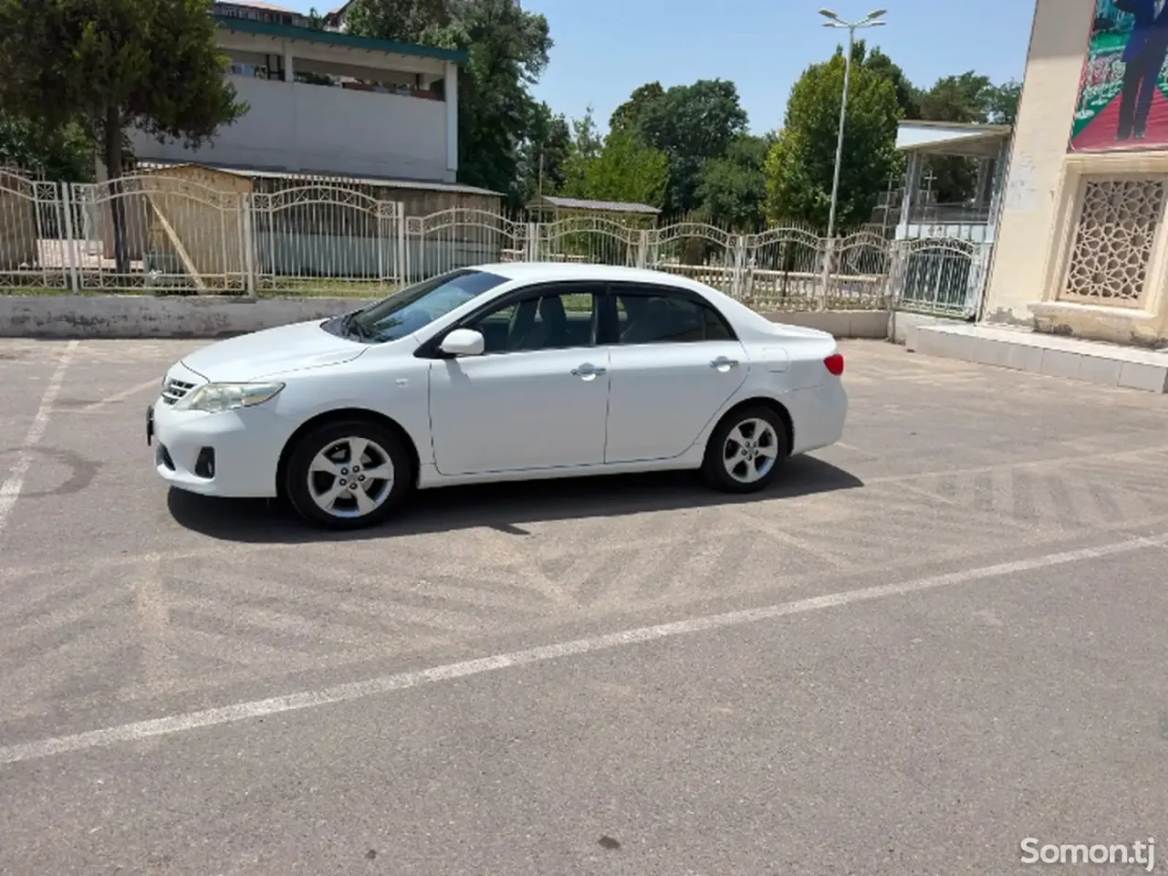 Toyota Corolla 2013 · 1.8 AT