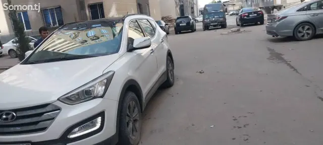 Hyundai Santa Fe 2014 · 2.4 AT