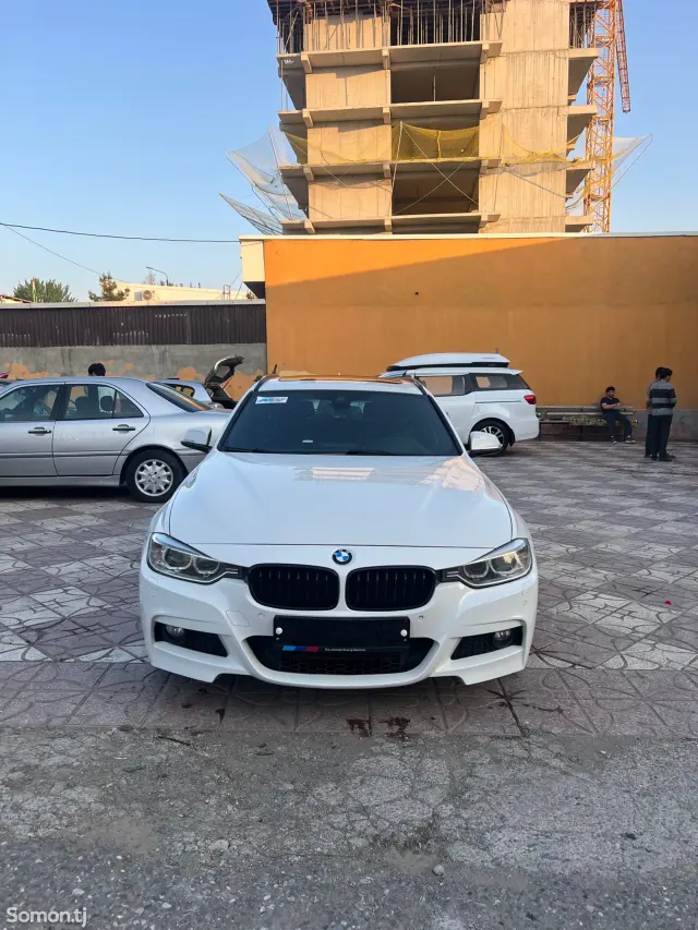 BMW M3 2015 · 2.0 AT
