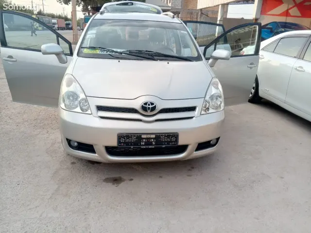 Toyota Verso 2006 · 1.8 MT