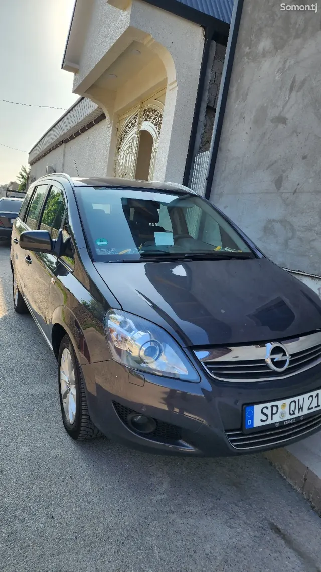 Opel Zafira 2014 · 1.8 MT