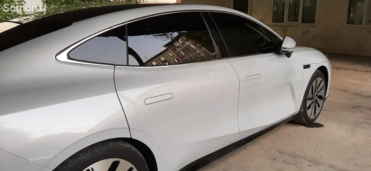 Geely Galaxy E8 2024 · AT