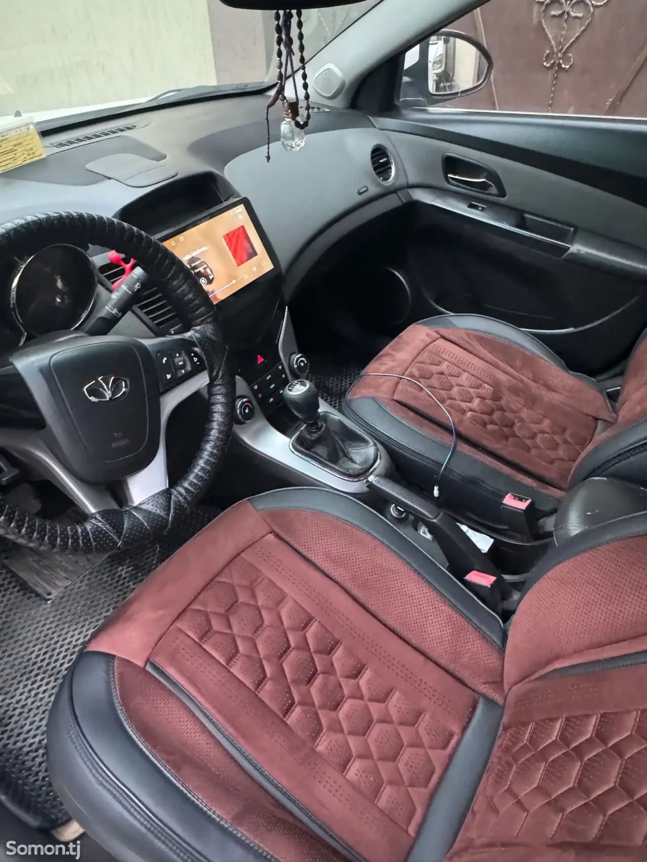 Chevrolet Cruze 2010 · 1.8 MT