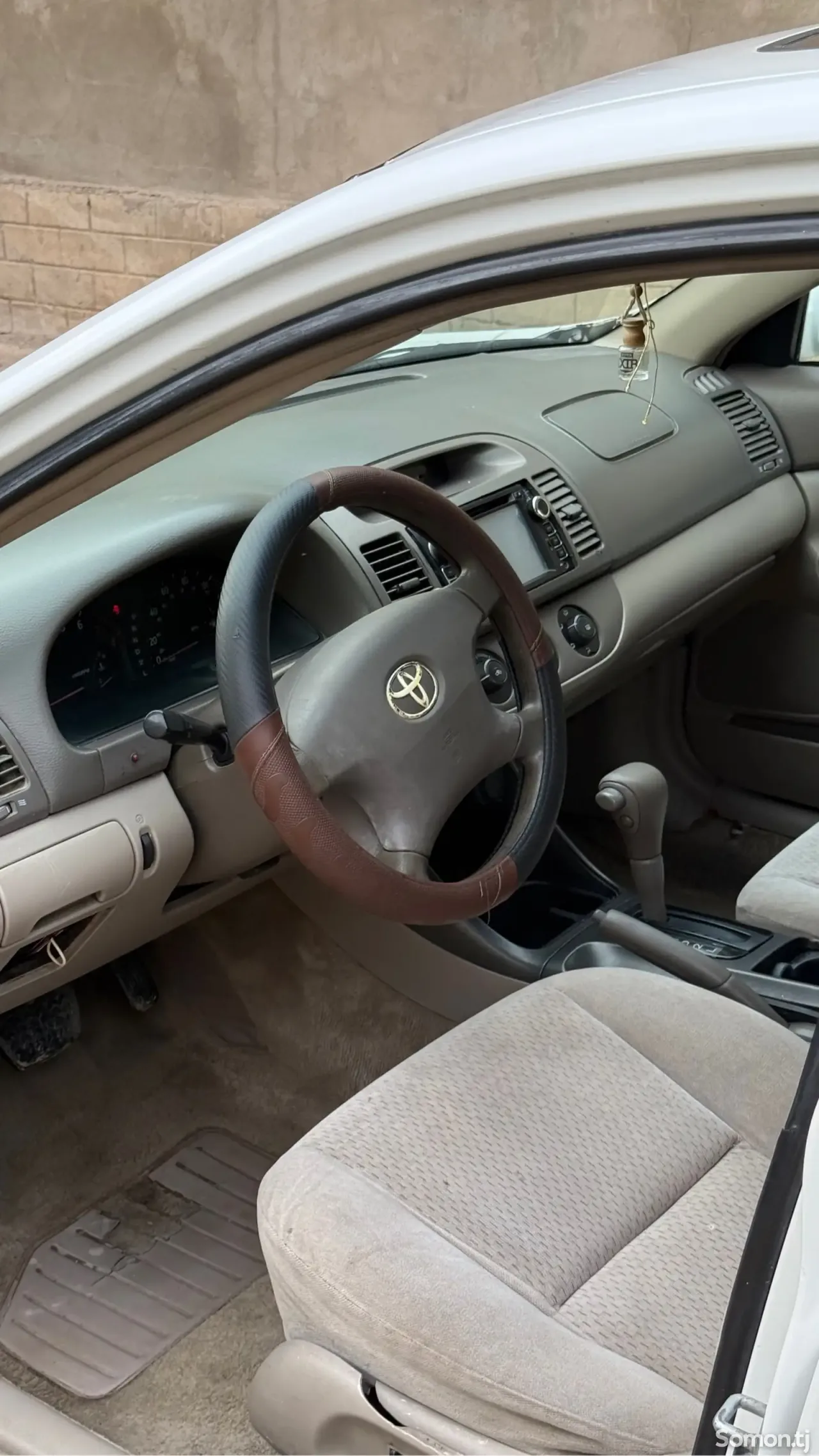 Toyota Camry 2002 · 2.4 AT
