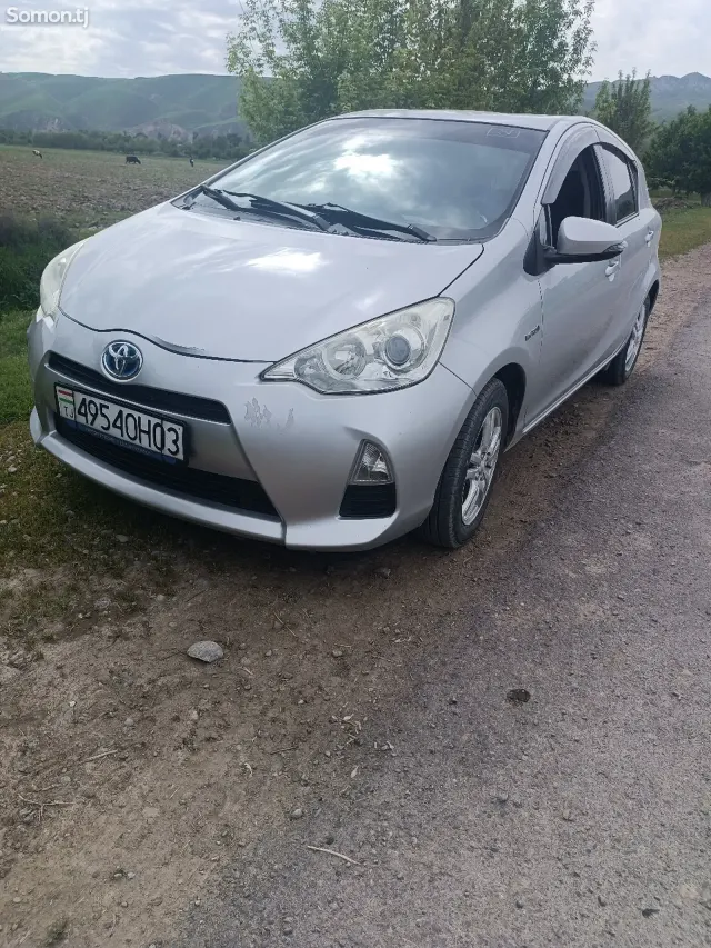 Toyota Aqua 2014 · 1.3 AT