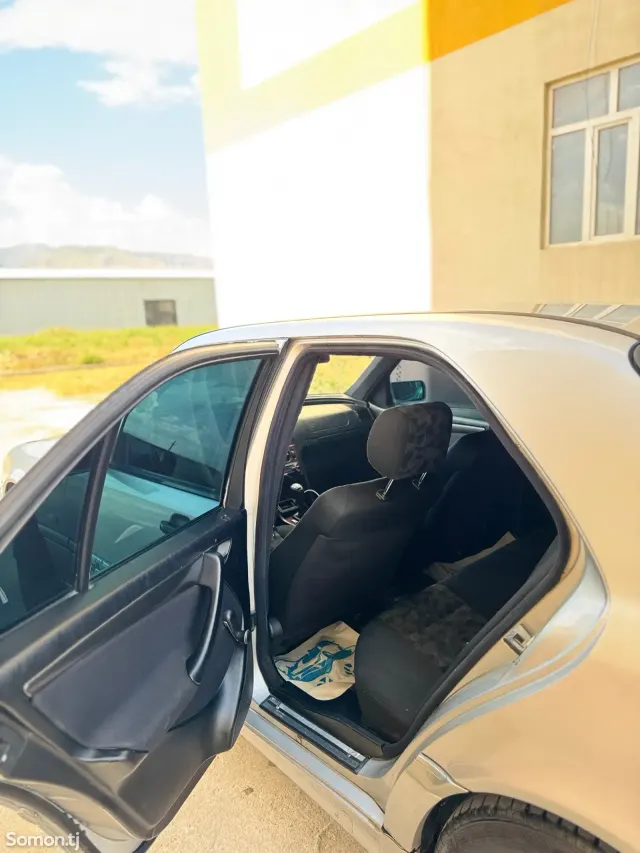 Mercedes-Benz C class 1998 · 1.8 MT
