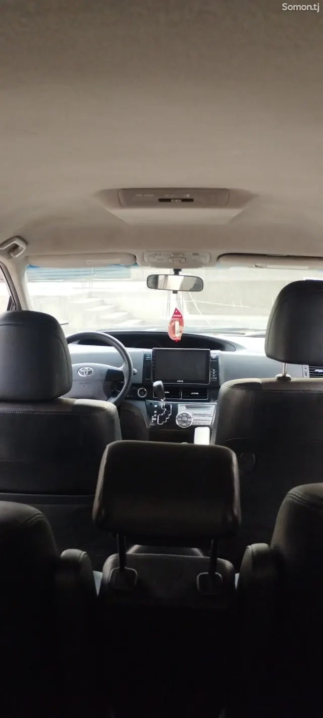 Toyota Estima 2014 · 2.4 CVT
