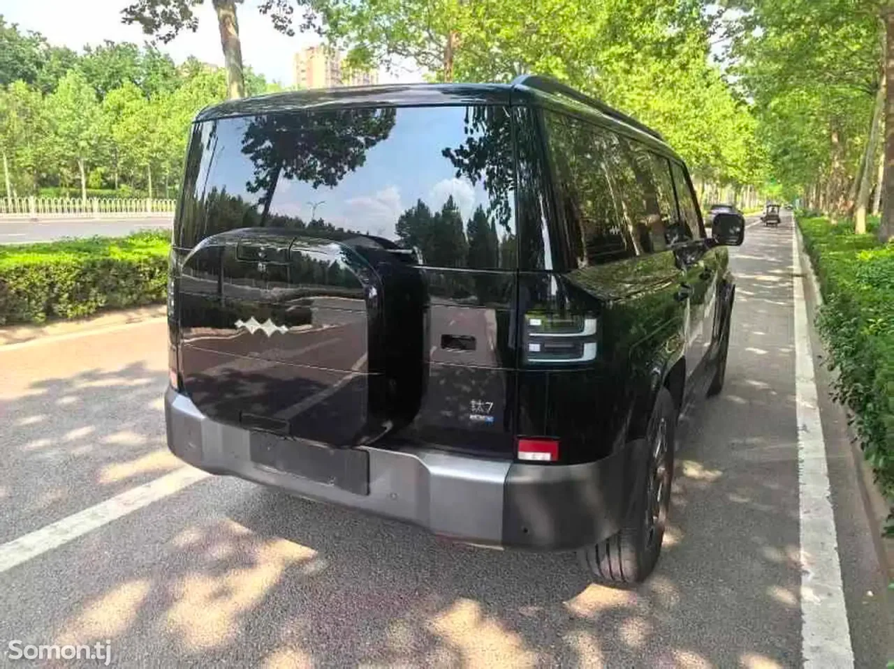 BYD Leopard 8 2025 · 1.5 AT