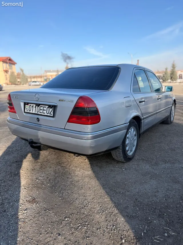 Mercedes-Benz C class 1995 · 1.8 MT