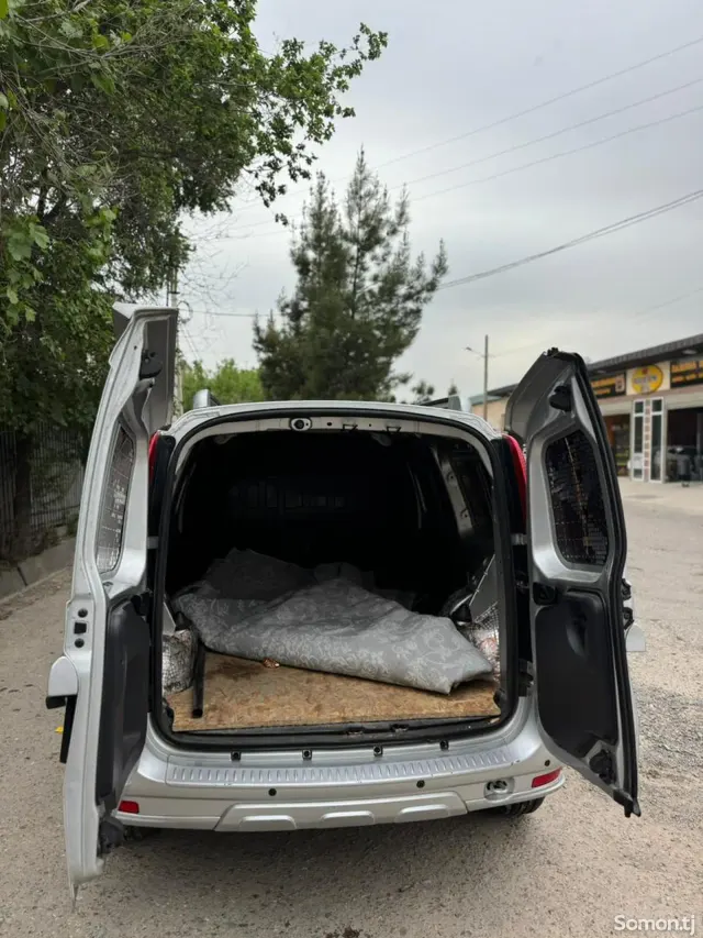 Lada (ВАЗ) Largus 2016 · 1.6 MT