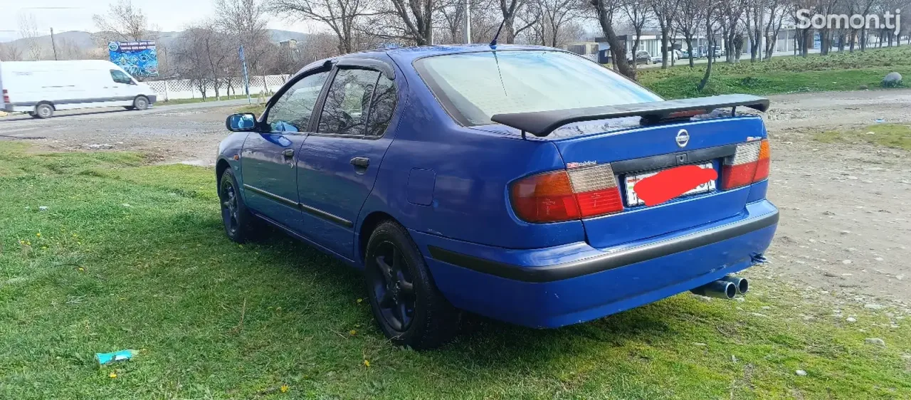 Nissan Primera 1998 · 1.6 MT