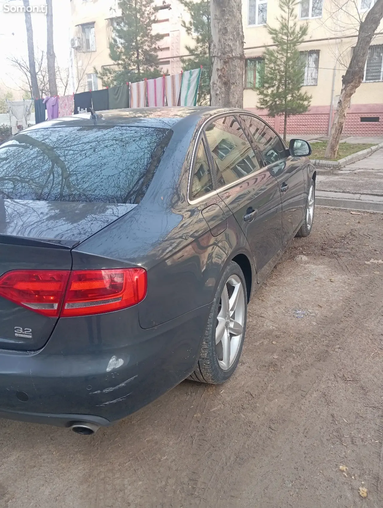 Audi A4 2008 · 3.2 AT
