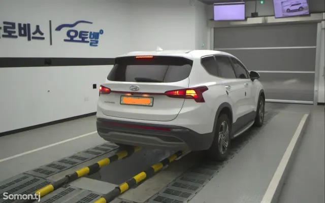 Hyundai Santa Fe 2021 · 2.2 AT