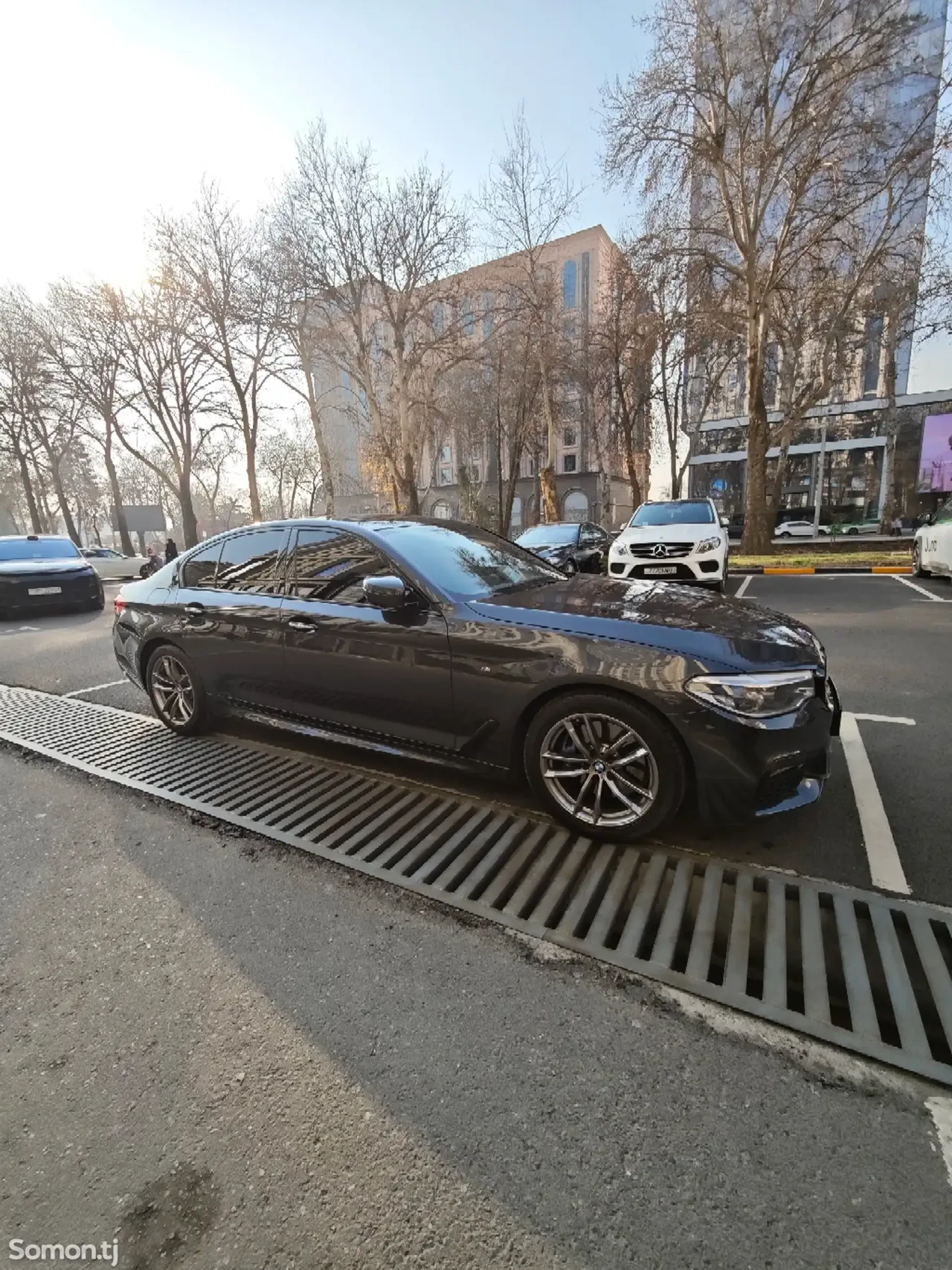 BMW 5 series 2017 · 2.0 AT